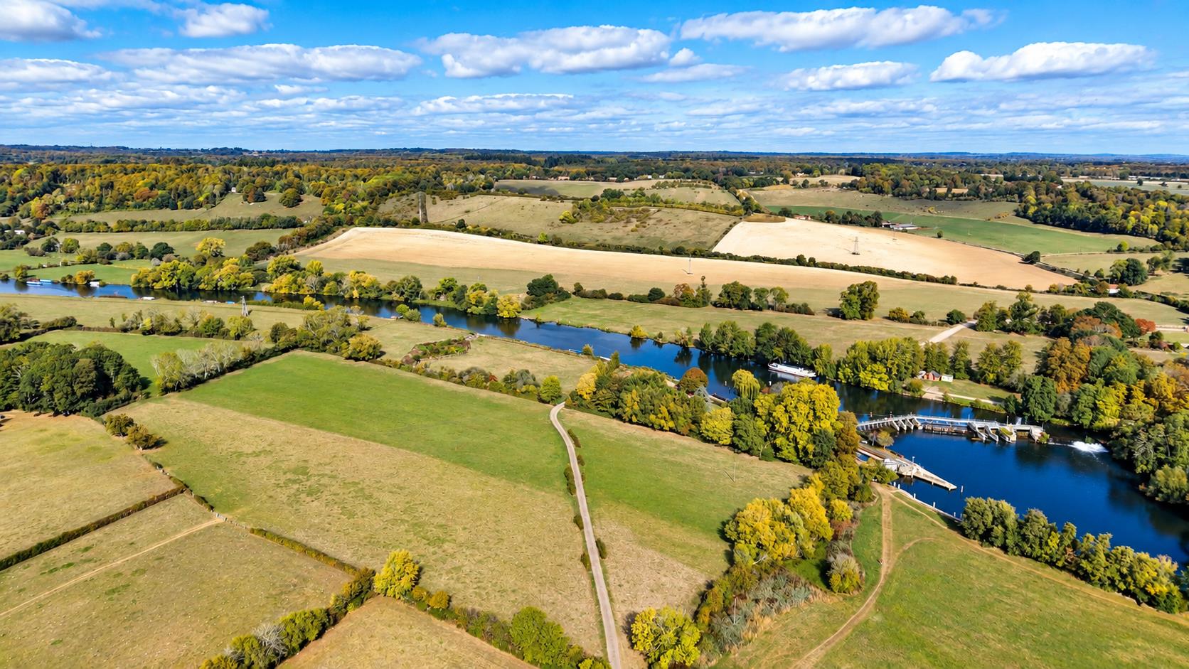 Mapledurham Drive, Purley On Thames